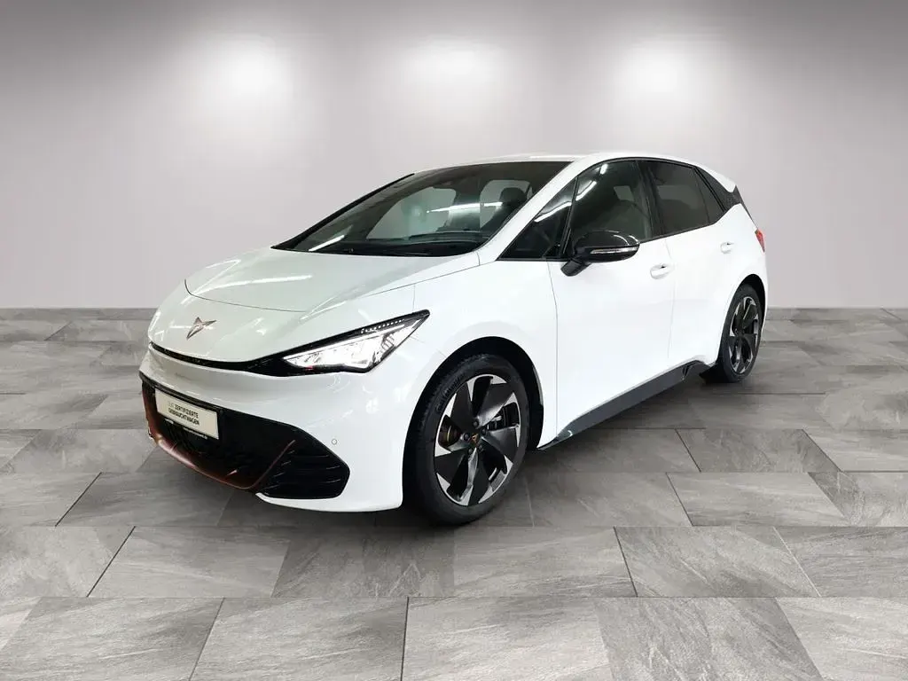 Używany Cupra Born e-Boost 169 kW (231 KM) 2025 Biały Hatchback
