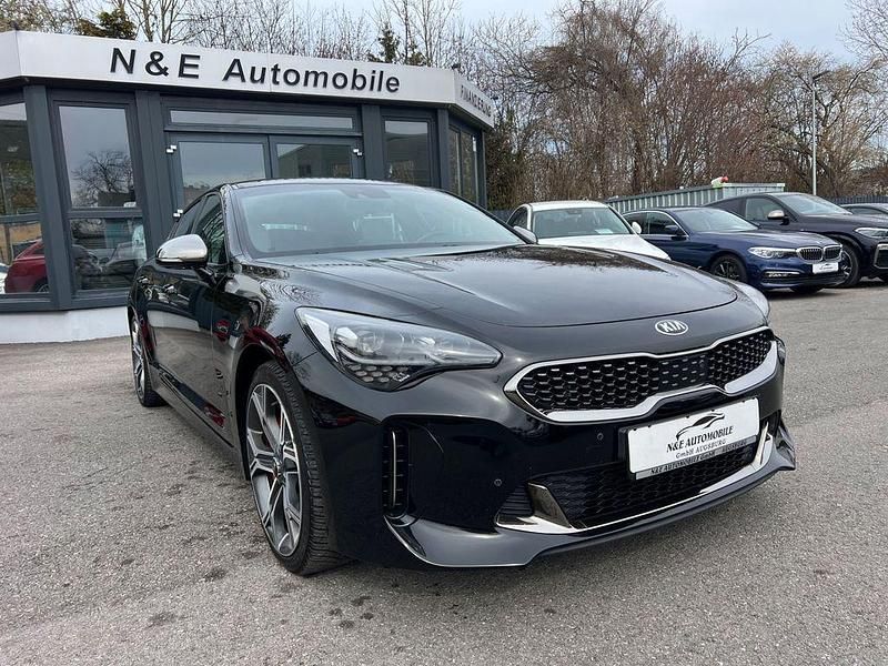Gebraucht Kia Stinger GT 366 PS (269 kW) 2018 Schwarz Kleinwagen