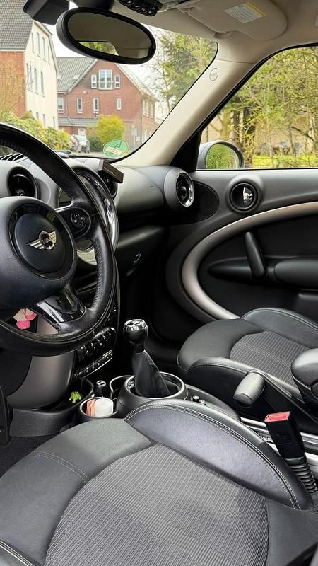 Usata Mini Cooper 122 CV (89 kW) 2012 Marrone Utilitaria