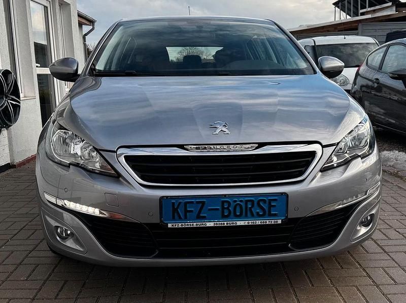 Gebraucht Peugeot 308 Active 131 PS (96 kW) 2018 Grau Limousine