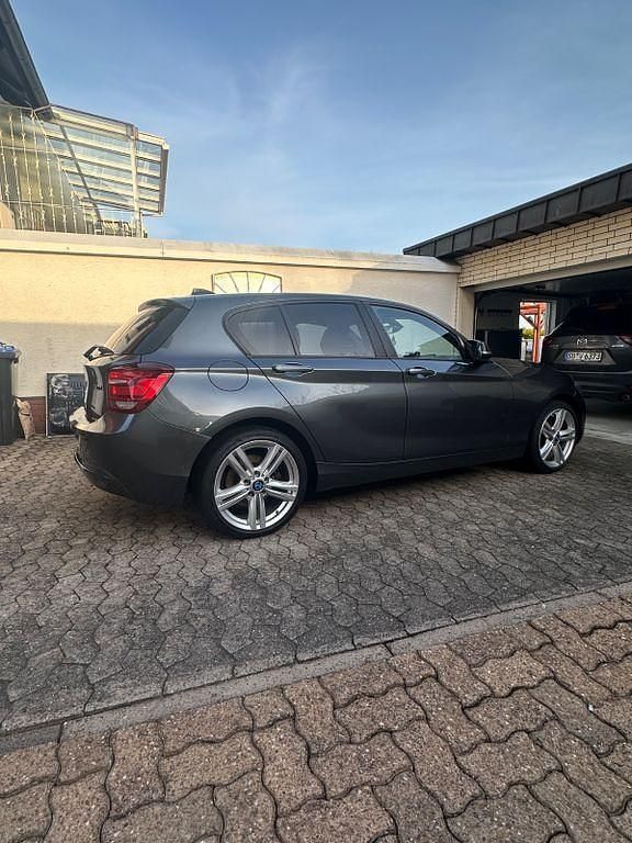 Gebraucht BMW 120 184 PS (135 kW) 2013 Grau Kleinwagen