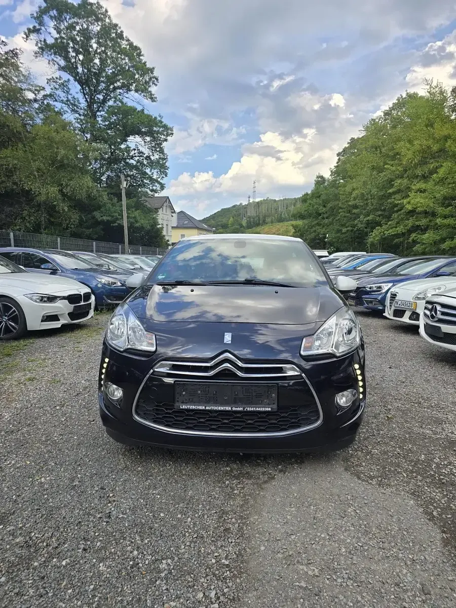 Gebraucht Citroën DS3 82 PS (60 kW) 2014 Blau Kleinwagen