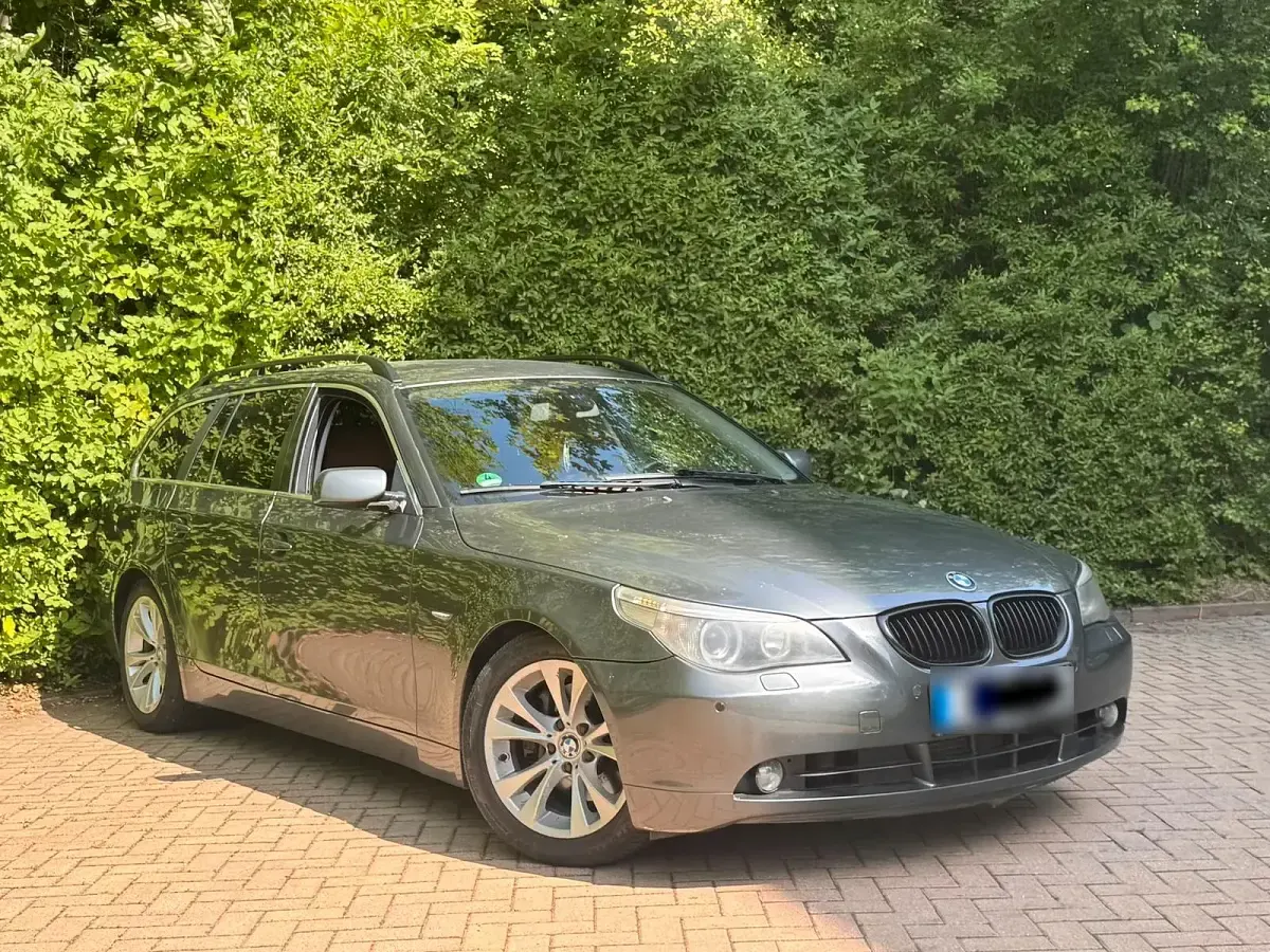 Gebraucht BMW 530 218 PS (160 kW) 2006 Grau Kombi