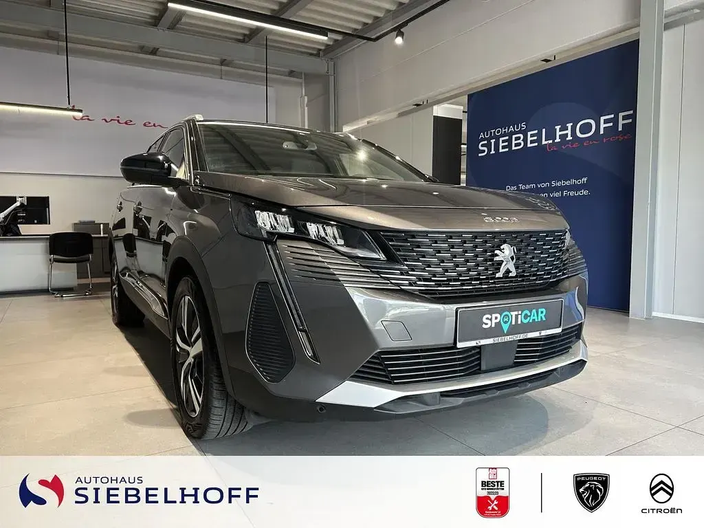 Gebraucht Peugeot 5008 Allure 136 PS (100 kW) 2024 Grau SUV