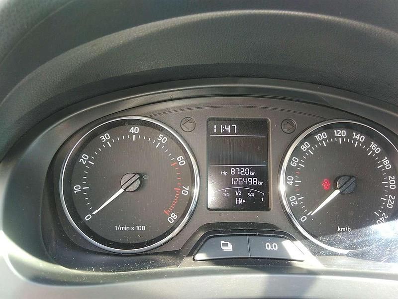 Second-hand Skoda Rapid 105 CP (77 kW) 2015 Alb Hatchback