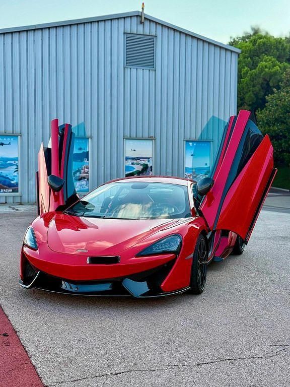 Rot Gebraucht 2016 McLaren 570S Coupé | 105.000 € - Bild 1/4