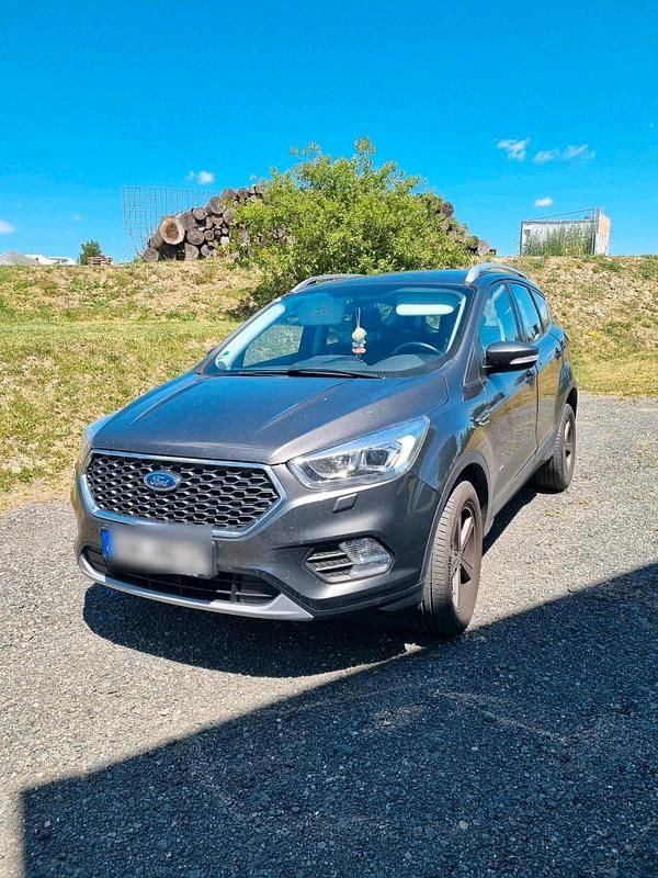 Gebraucht Ford Kuga 150 PS (110 kW) 2019 Grau SUV