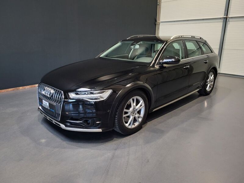 Mythosschwarz metallic Gebraucht 2016 Audi A6 Allroad Kombi | 18.950 € (Guter Preis) - Bild 1/4