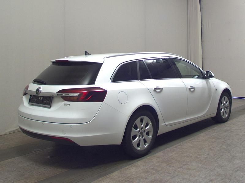 Gebraucht Opel Insignia Innovation 163 PS (119 kW) 2014 Schneeweiss/summitwhite/arctic Kombi