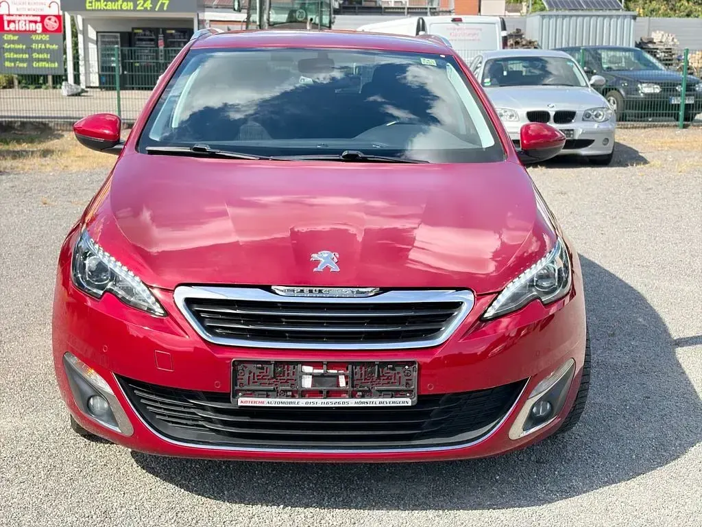 Gebraucht Peugeot 308 SW Allure 150 PS (110 kW) 2016 Rot Kombi
