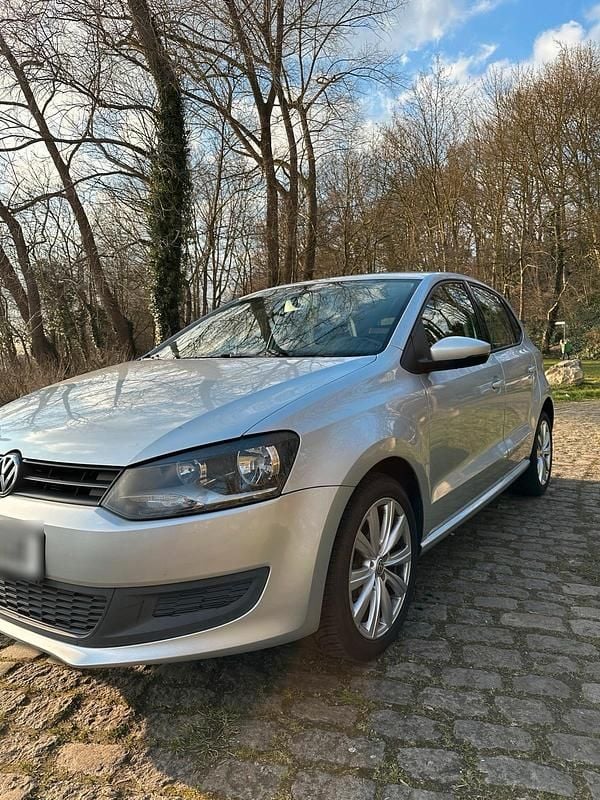 Gebraucht VW Polo 90 PS (66 kW) 2010 Silber Kleinwagen