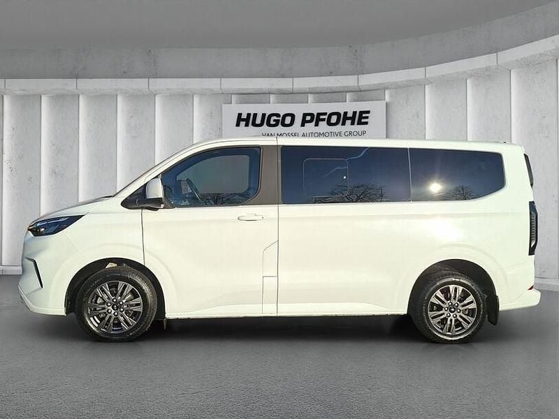 Gebraucht Ford Tourneo Custom Titanium 136 PS (100 kW) 2024 Weiss Van