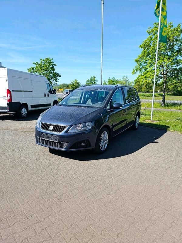 Blau Gebraucht 2013 Seat Alhambra Van / Kleinbus | 11.000 € (Guter Preis) - Bild 1/4