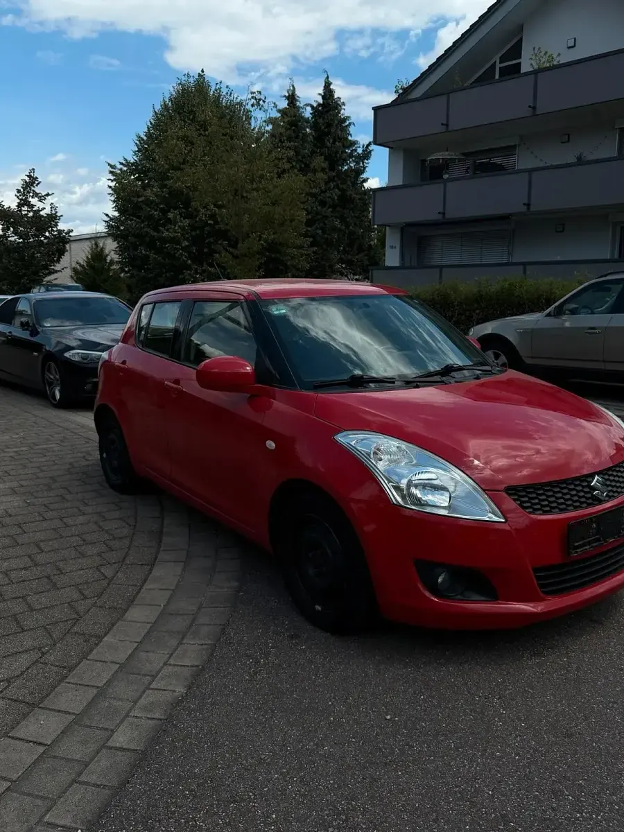 Gebraucht Suzuki Swift 92 PS (67 kW) 2007 Rot Kleinwagen
