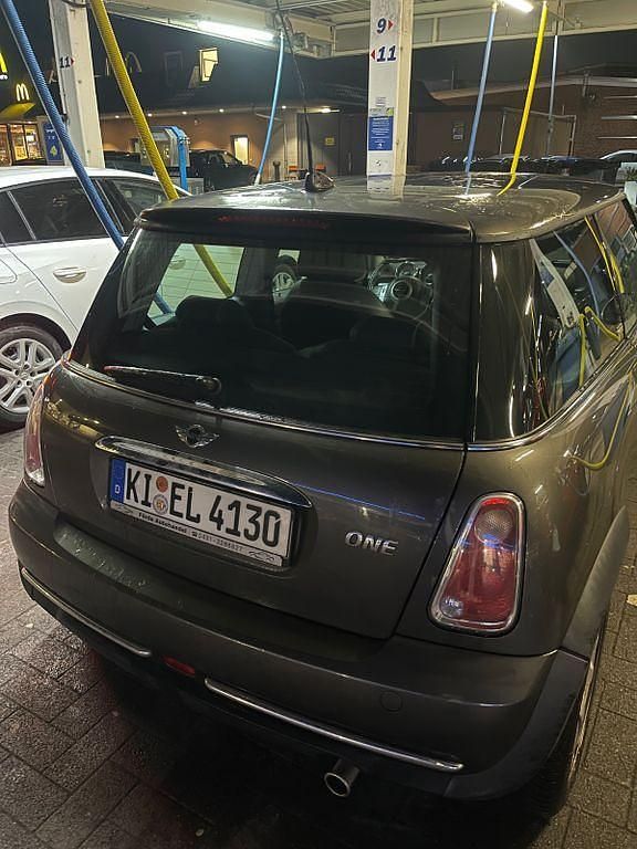 Gebraucht Mini ONE 90 PS (66 kW) 2006 Grau Kleinwagen