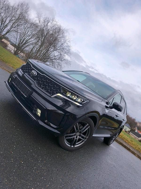 Schwarz Gebraucht 2021 Kia Sorento SUV | 34.650 € (Superpreis) - Bild 1/4