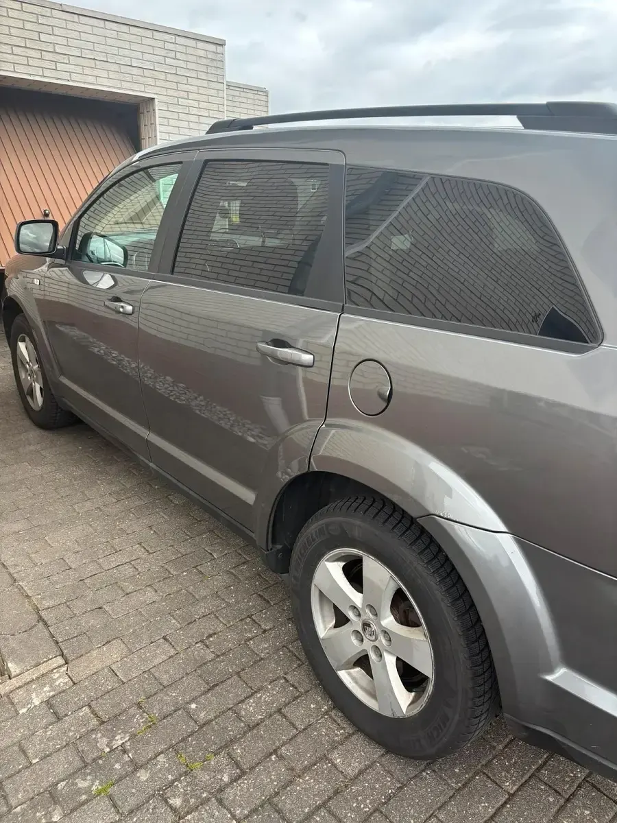 Usado Fiat Freemont 170 CV (125 kW) 2012 Gris SUV