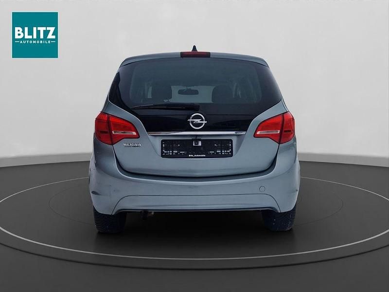 Gebraucht Opel Meriva Design Edition 101 PS (74 kW) 2011 Silber Van / Kleinbus