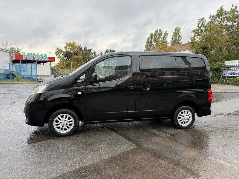 Schwarz Gebraucht 2012 Nissan Evalia Premium Edition Van / Kleinbus | 8.950 € (Fairer Preis) - Bild 1/4