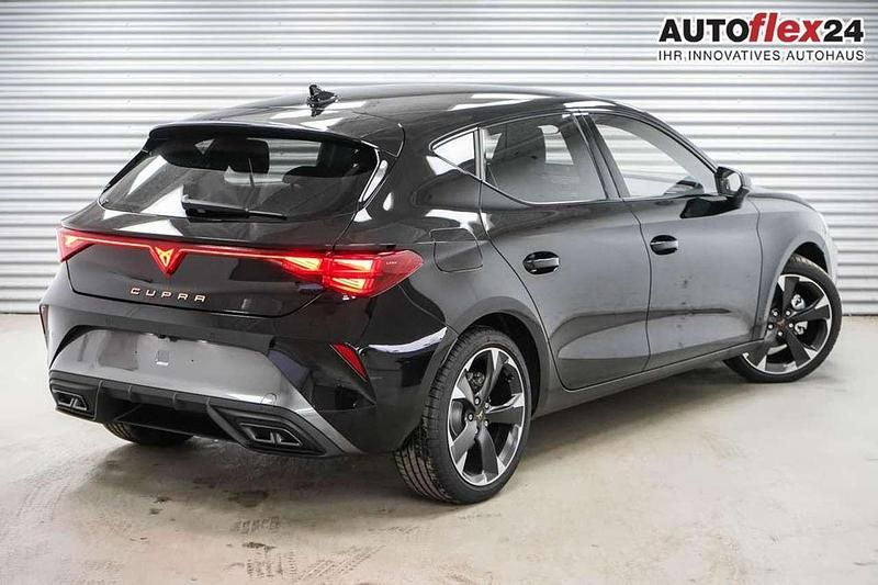 Midnight black metall... Neu 2025 Cupra Leon Limousine | 32.540 € (Guter Preis) - Bild 1/4