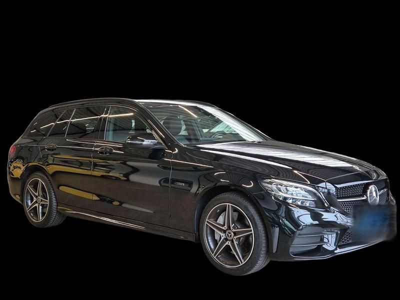 Schwarz Gebraucht 2021 Mercedes C300 Kombi | 27.500 € (Superpreis) - Bild 1/4