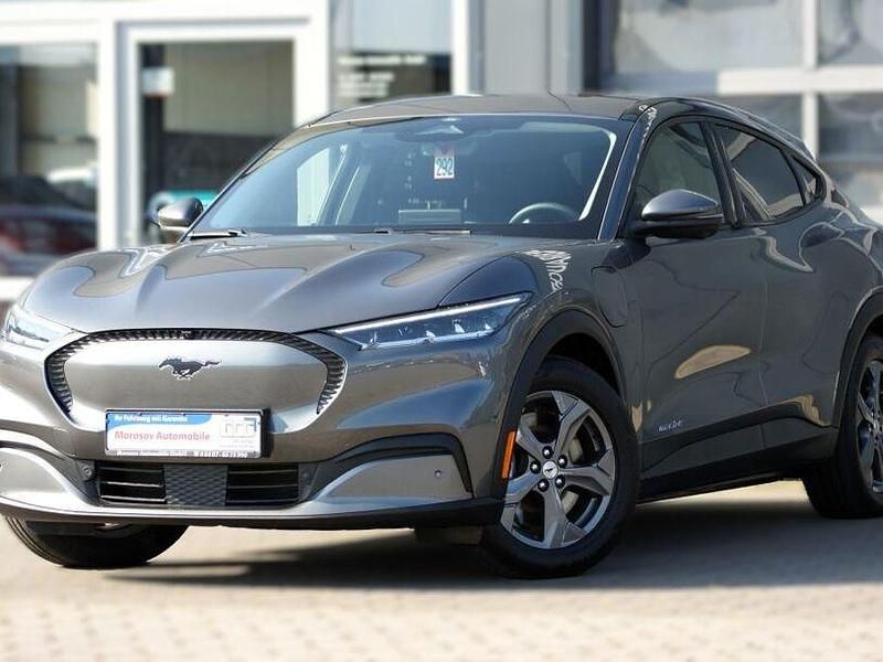 Gebraucht Ford Mustang Mach-E 189 kW (258 PS) 2021 Carbonizedgrau metallic SUV