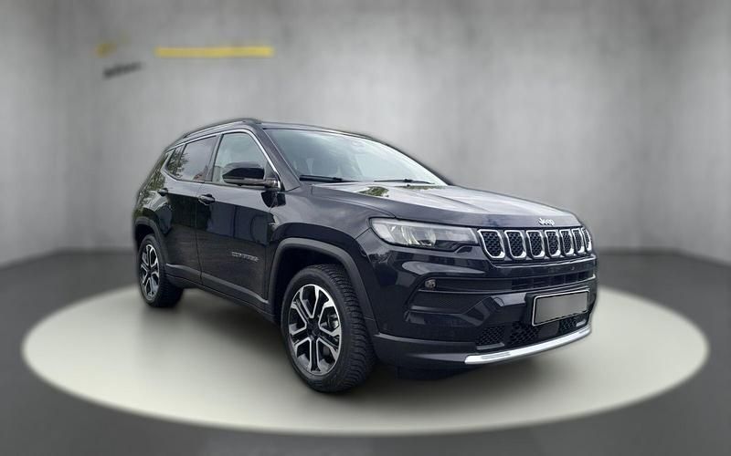 Gebraucht Jeep Compass 80th Anniversary 150 PS (110 kW) 2022 Schwarz metallic SUV