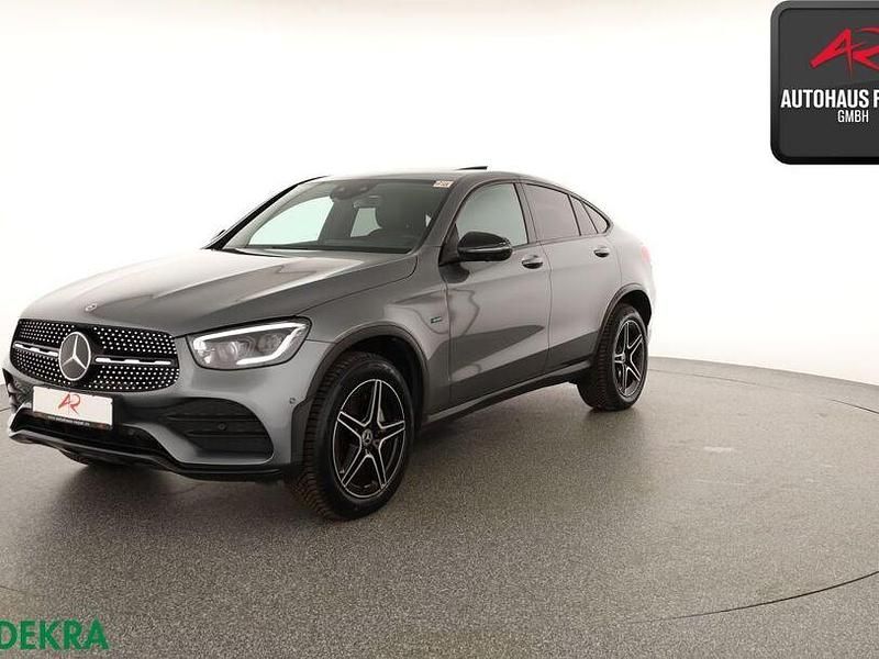 Gebraucht Mercedes GLC300e AMG 320 PS (235 kW) 2021 Selenitgrau Coupé