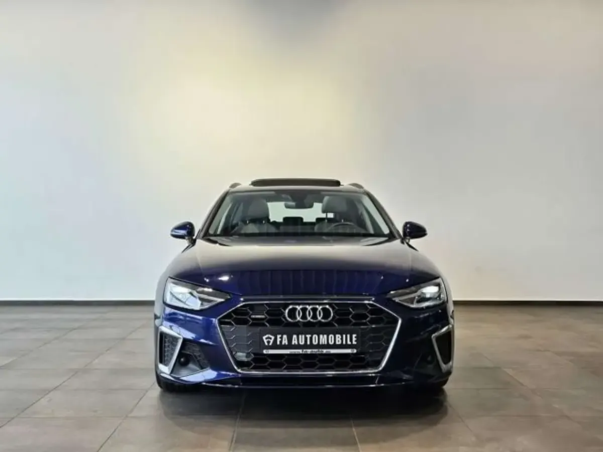 Gebraucht Audi A4 S-Line 204 PS (150 kW) 2023 Blau (metallic) Kombi
