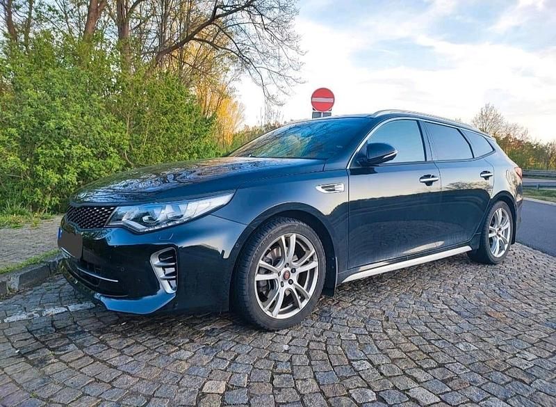 Gebraucht Kia Optima GT-Line 141 PS (103 kW) 2016 Schwarz Kombi