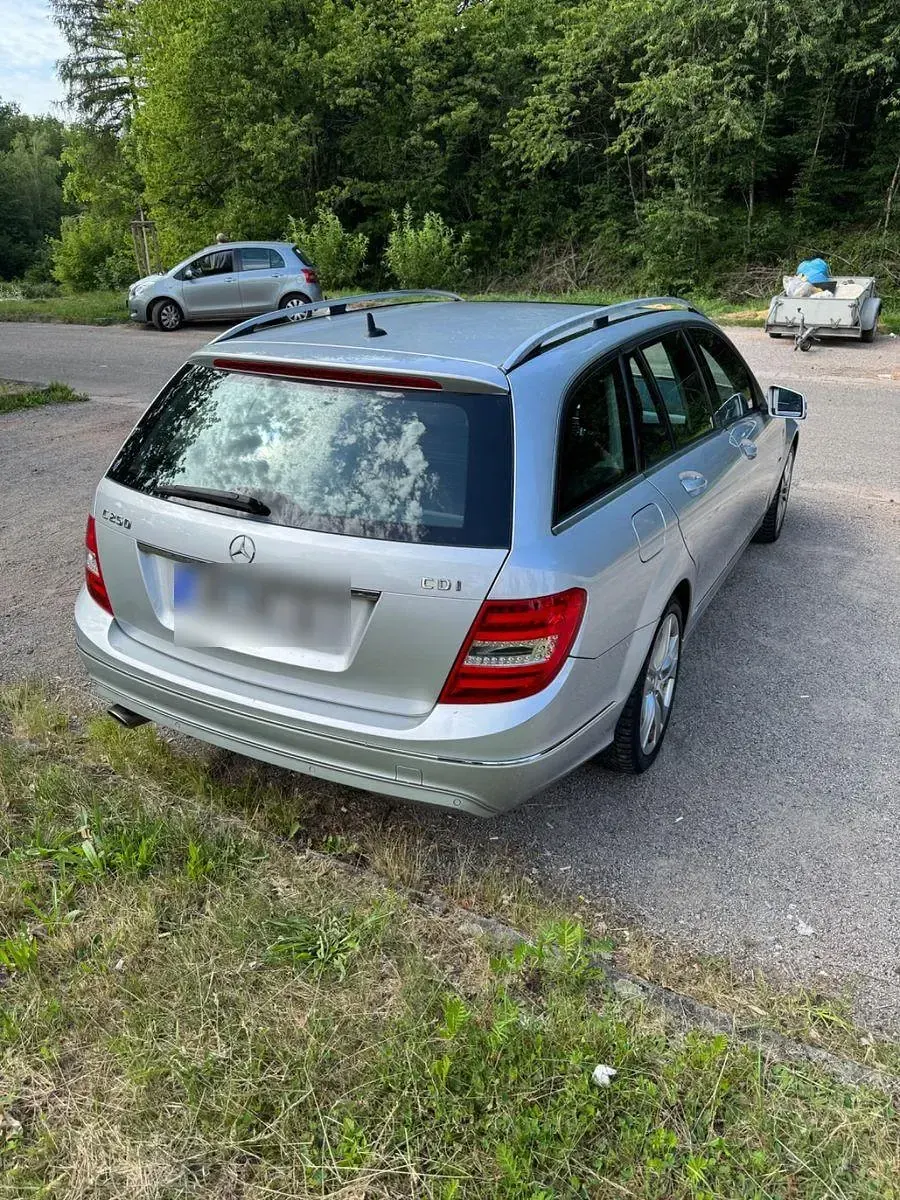 Gebraucht Mercedes C250 Avantgarde 204 PS (150 kW) 2011 Silber Kombi