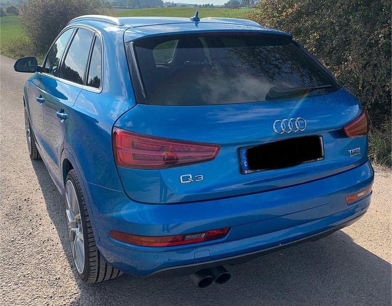 Gebraucht Audi Q3 S-Line 180 PS (132 kW) 2016 Blau SUV
