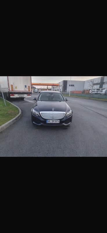 Blau Gebraucht 2014 Mercedes C250 Limousine | 11.900 € (Fairer Preis) - Bild 1/4