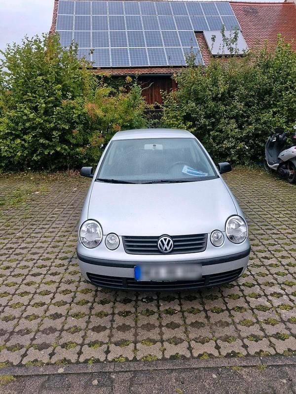 Silber Gebraucht 2002 VW Polo Kleinwagen | 450 € (Superpreis) - Bild 1/4