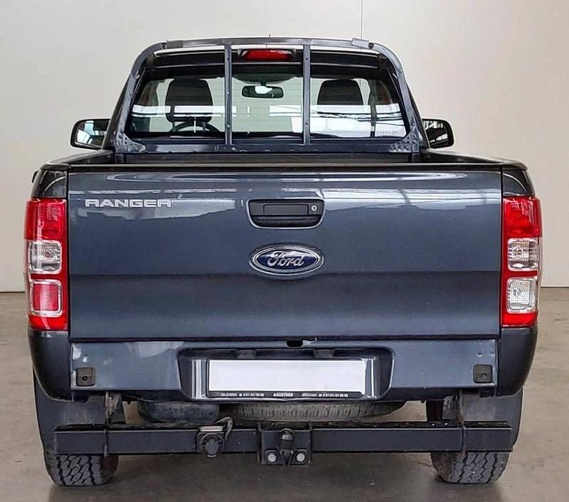 Gebraucht Ford Ranger XL 131 PS (96 kW) 2018 Grau Pickup