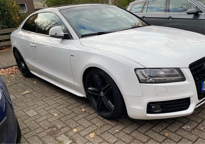 Weiß Gebraucht 2009 Audi A5 S-Line Coupé | 6.800 € (Superpreis) - Bild 1/4