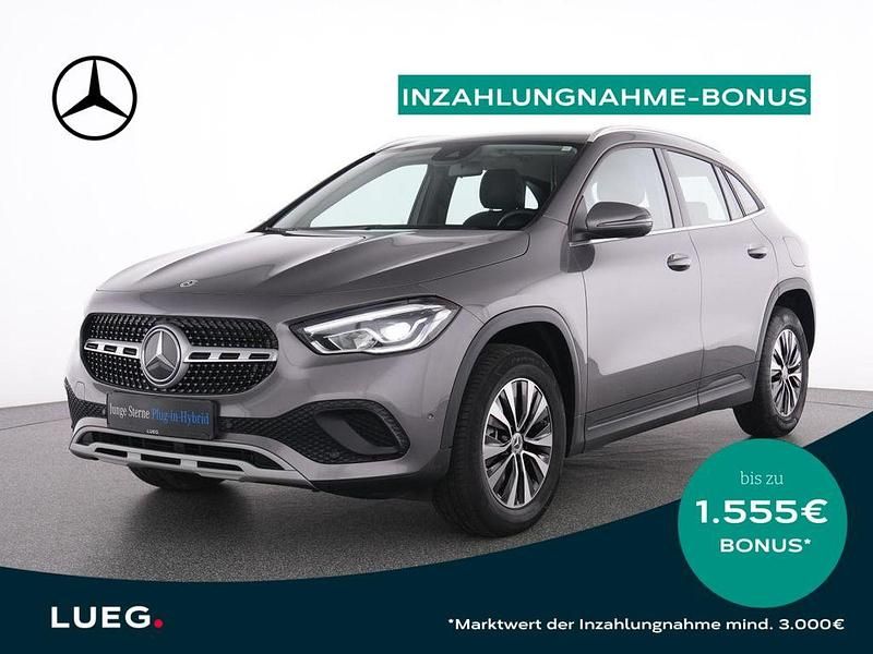 Gebraucht Mercedes GLA250 Style 218 PS (160 kW) 2022 Grau SUV