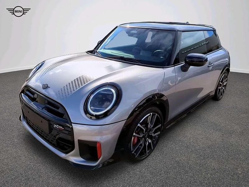 Grau Gebraucht 2024 Mini John Cooper Works Kleinwagen | 35.299 € (Fairer Preis) - Bild 1/4