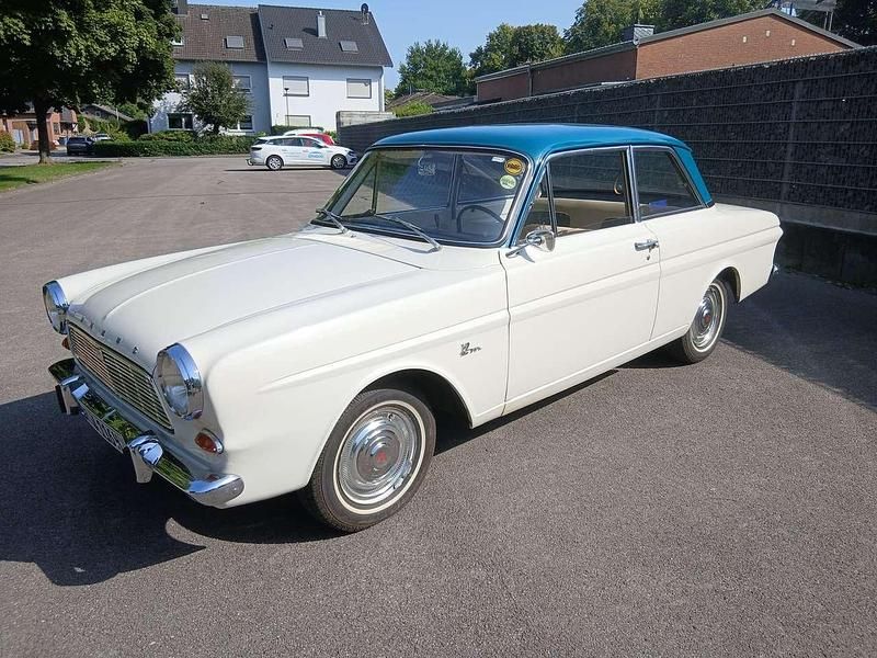 Weiß Gebraucht 1962 Ford Taunus Limousine | 9.000 € - Bild 1/4