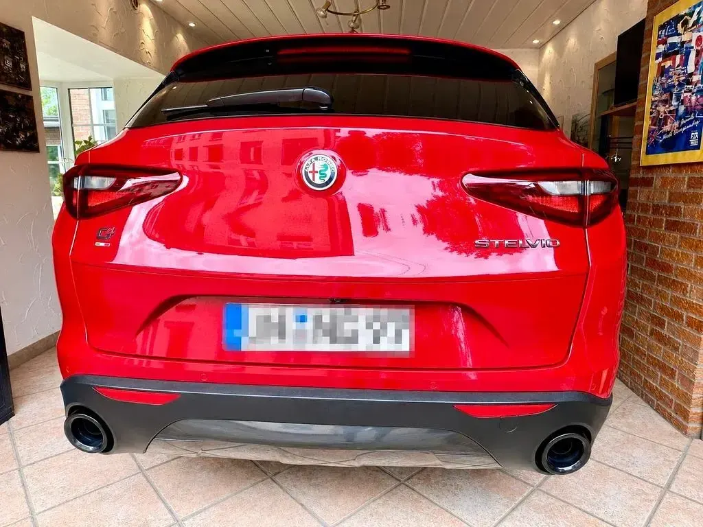 Gebraucht Alfa Romeo Stelvio Tech Edition 200 PS (147 kW) 2019 Rot SUV