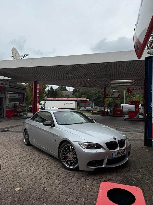 Silber Gebraucht 2007 BMW 320 Cabriolet M Performance Cabrio | 10.000 € (Fairer Preis) - Bild 1/4