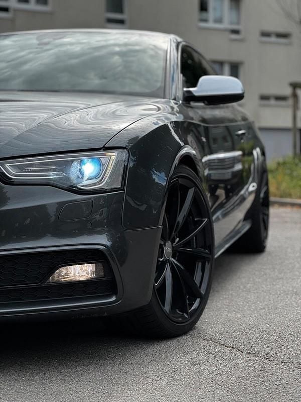 Grau Gebraucht 2014 Audi A5 S-Line Coupé | 15.500 € (Fairer Preis) - Bild 1/4