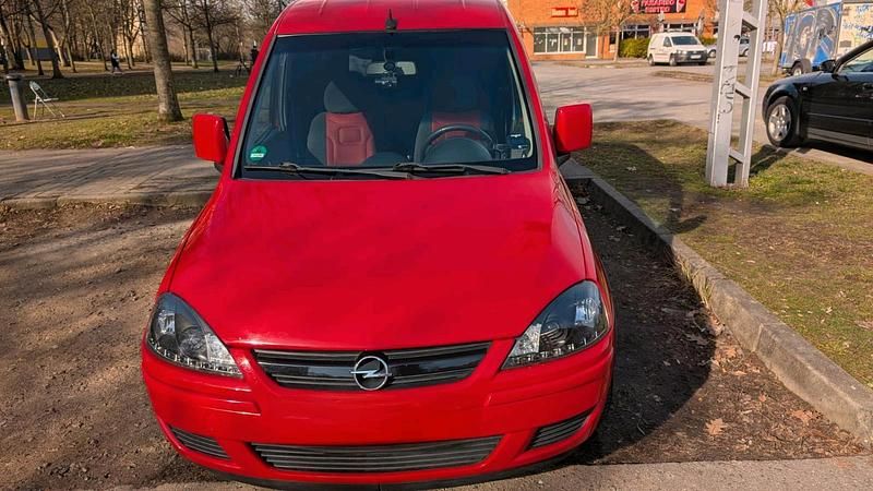 Gebraucht Opel Combo 97 PS (71 kW) 2006 Rot Van / Kleinbus