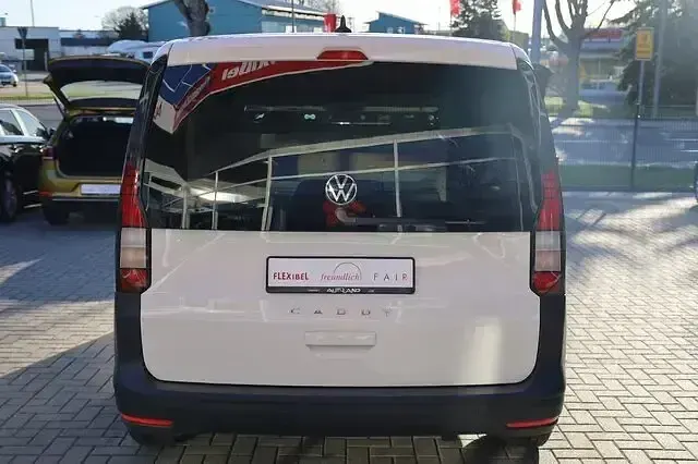 Gebraucht VW Caddy 122 PS (89 kW) 2021 Weiß Van / Kleinbus
