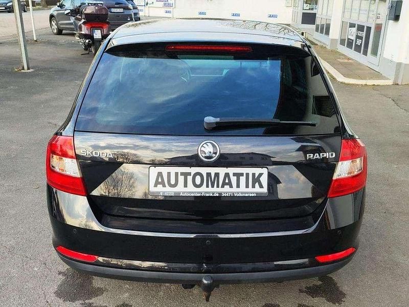 Second-hand Skoda Rapid 122 CP (89 kW) 2015 Negru Hatchback