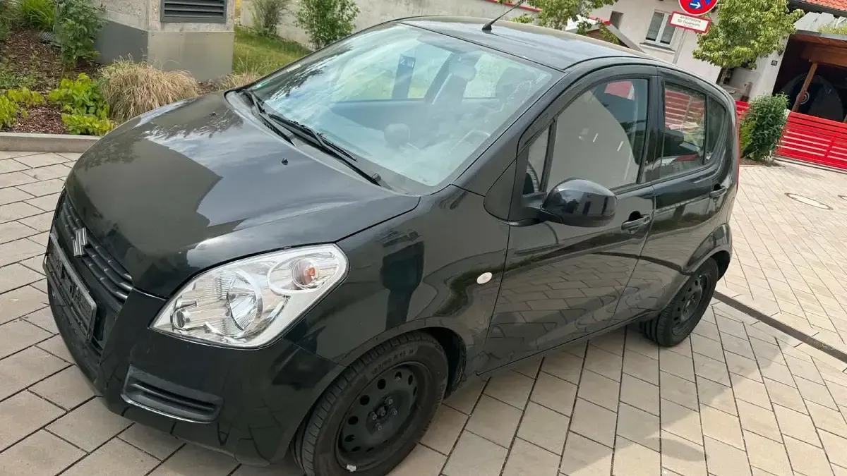 Gebraucht Suzuki Swift 90 PS (66 kW) 2010 Schwarz Kleinwagen