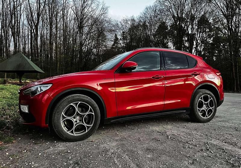 Gebraucht Alfa Romeo Stelvio Super 280 PS (205 kW) 2018 Rot SUV