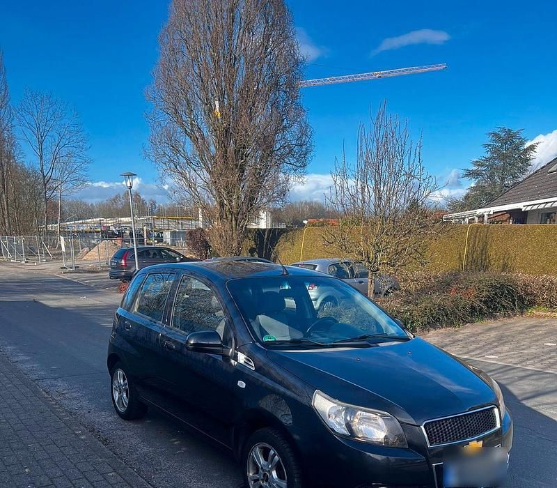 Gebraucht Chevrolet Aveo LT 101 PS (74 kW) 2011 Schwarz Kleinwagen