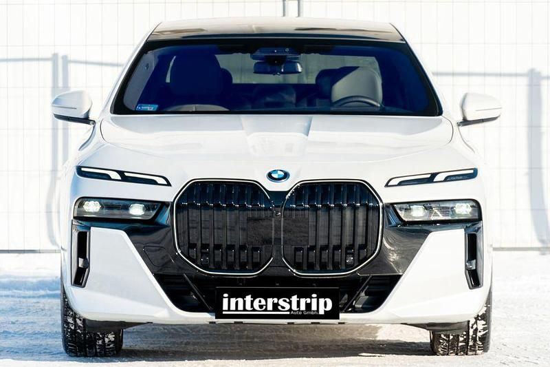 Gebraucht BMW i7 M Sport 400 kW (544 PS) 2026 Weiß Limousine