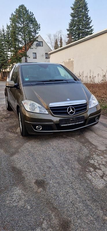 Gebraucht Mercedes A180 109 PS (80 kW) 2005 Silber Kleinwagen
